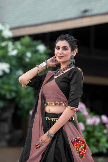 AAWIYA 7066 TRADITIONAL LEHENGA CHOLI WHOLESALER IN INDIA